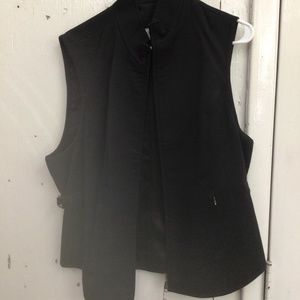 Bobby Jones vest size XL